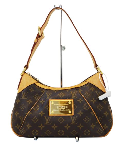 louis vuitton shoulder bag monogram.